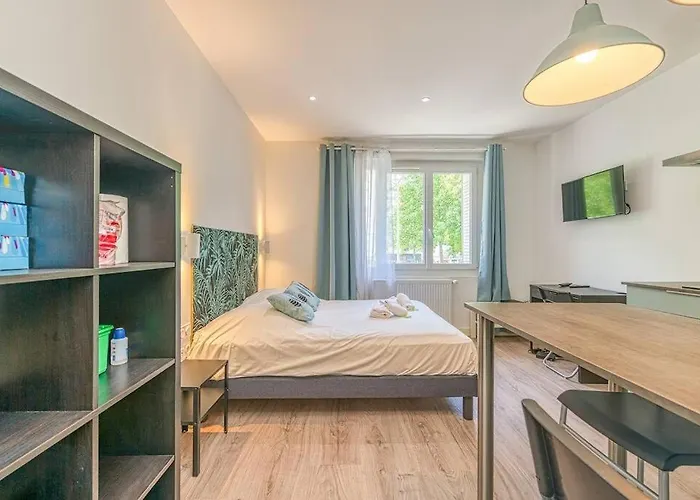 44 Foch - 1 * Grenoble